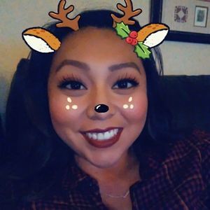 Meet your Posher, Keeley